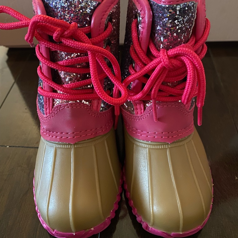 Kids boots🤩